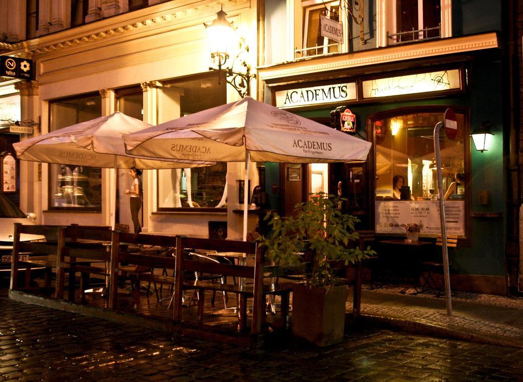 Academus Pub & Guest House Βρότσλαβ Εξωτερικό φωτογραφία