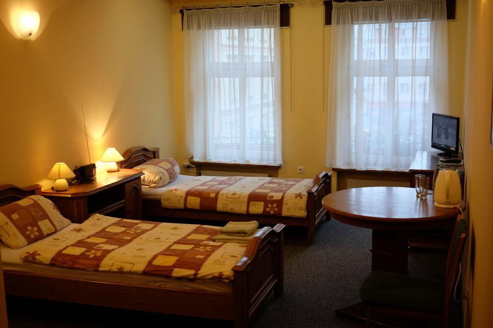 Academus Pub & Guest House Βρότσλαβ Εξωτερικό φωτογραφία