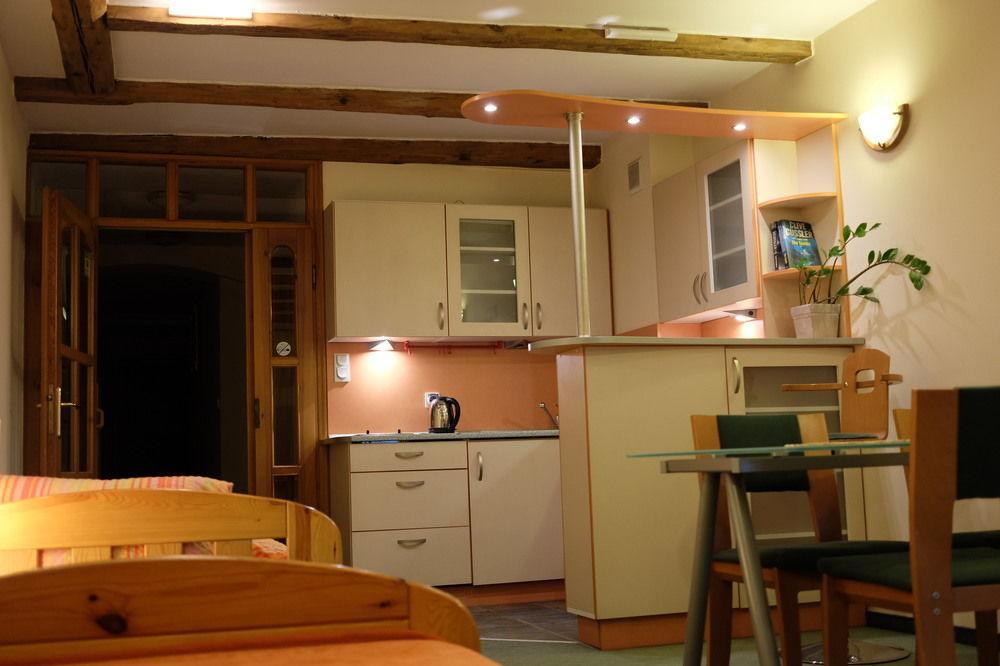 Academus Pub & Guest House Βρότσλαβ Εξωτερικό φωτογραφία