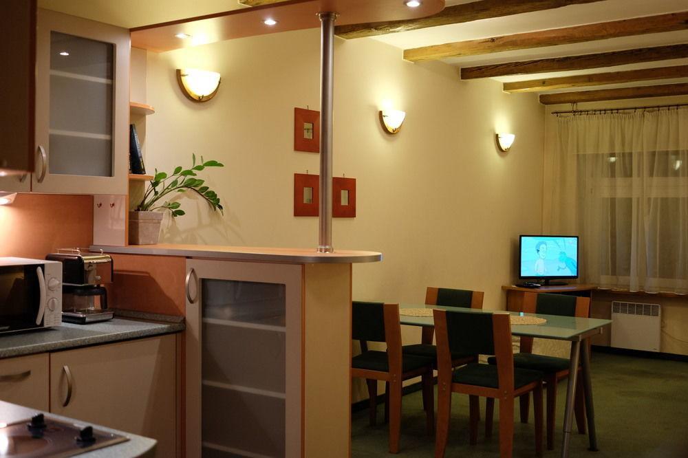 Academus Pub & Guest House Βρότσλαβ Εξωτερικό φωτογραφία