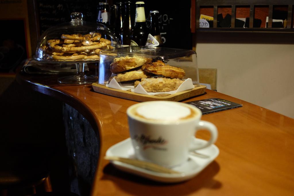 Academus Pub & Guest House Βρότσλαβ Εξωτερικό φωτογραφία