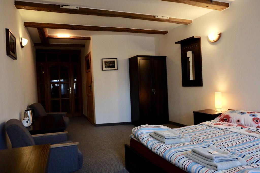 Academus Pub & Guest House Βρότσλαβ Εξωτερικό φωτογραφία