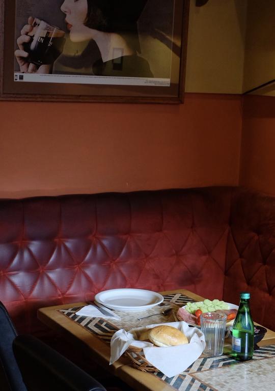 Academus Pub & Guest House Βρότσλαβ Εξωτερικό φωτογραφία