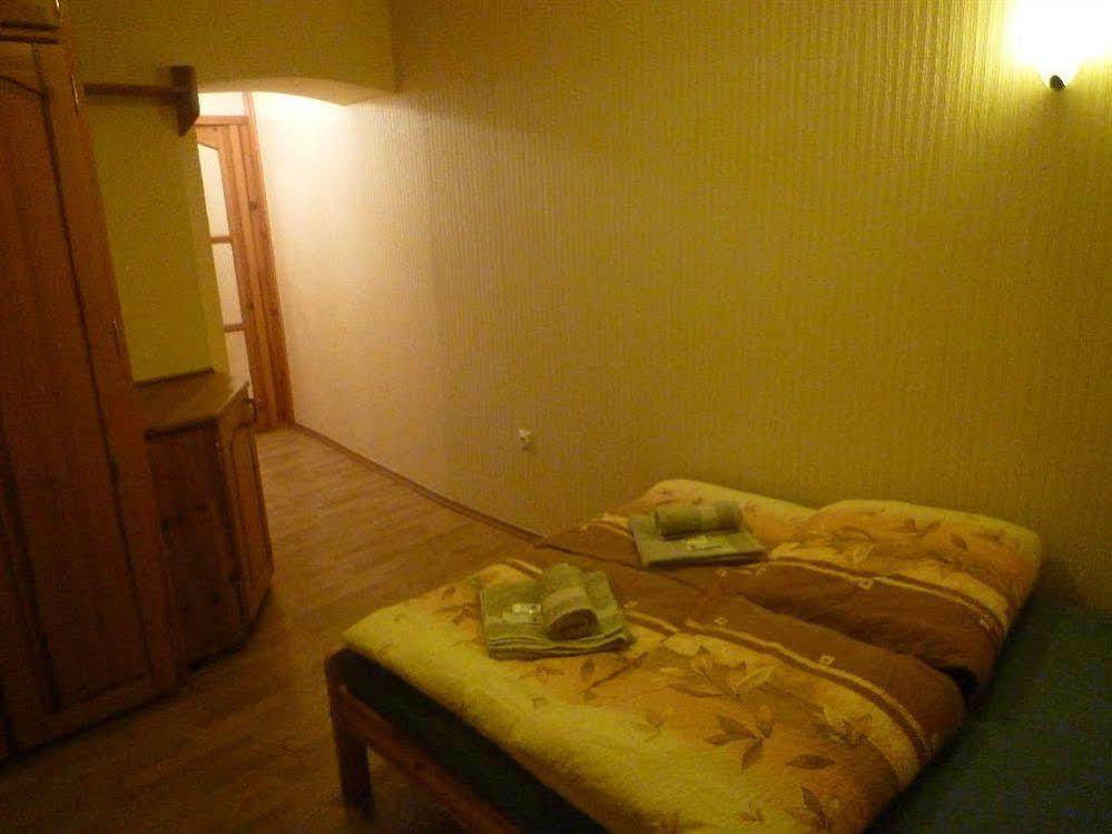 Academus Pub & Guest House Βρότσλαβ Εξωτερικό φωτογραφία
